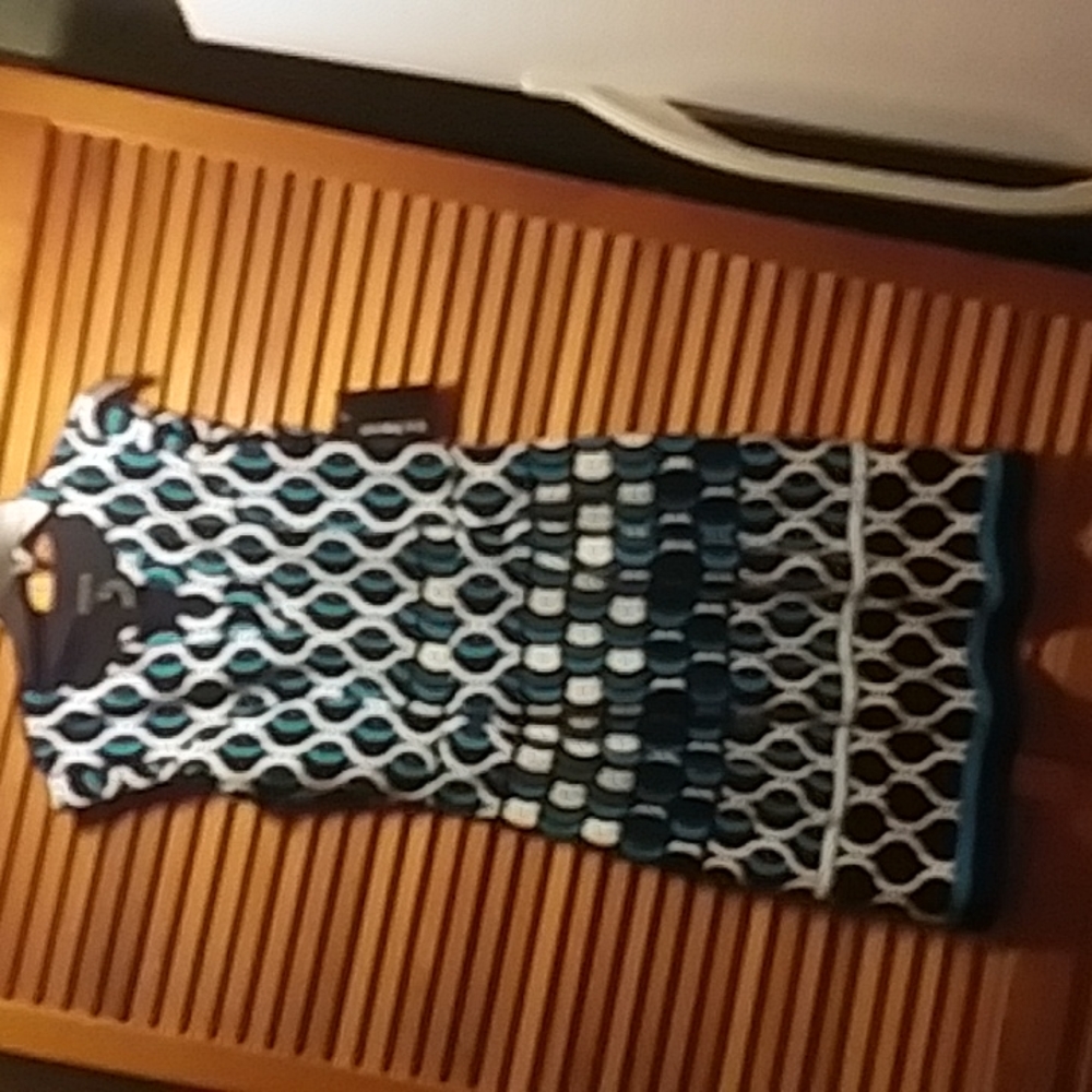 Woman's dress by En Focus